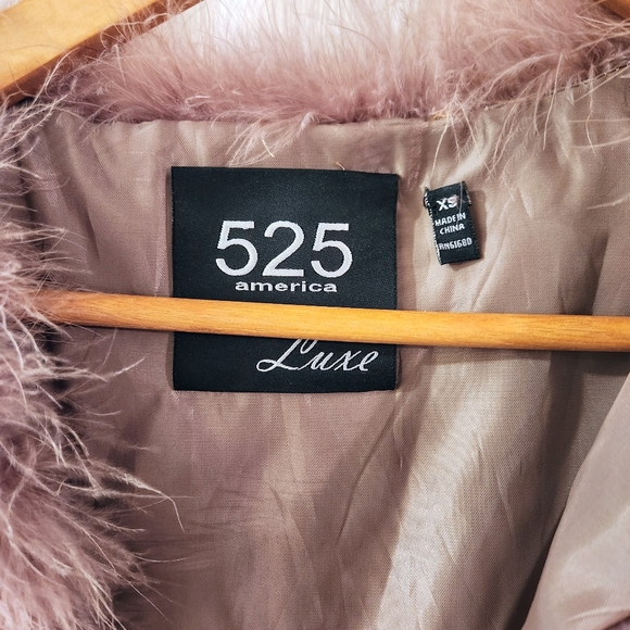 525 America Luxe Tan Beige Feather Vest - Picture 3 of 5